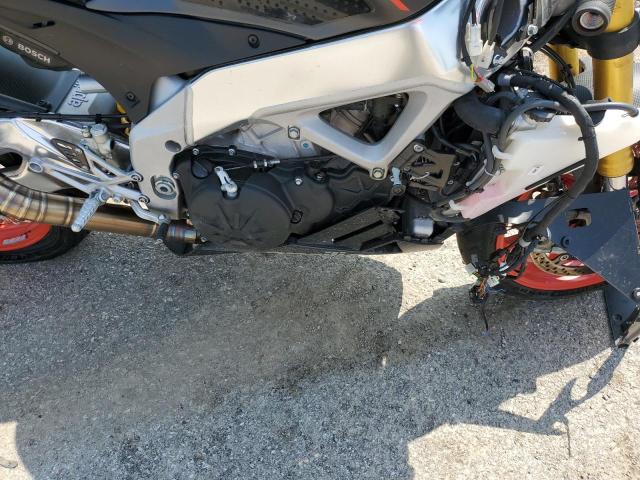 2018 APRILIA MOTORCYCLE ZD4KEU000JS001242