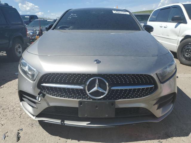 WDD3G4FB2KW022595 Mercedes-Benz A 220 4matic