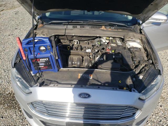 3FA6P0H76GR384132 Ford FUSION SE