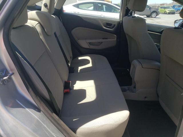 3FADP4BJ0JM135008 Ford FIESTA SE