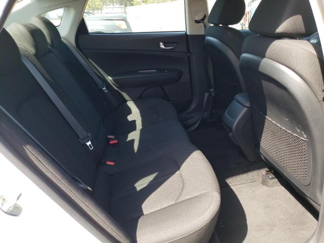 5XXGT4L32KG305066 KIA Optima Lx