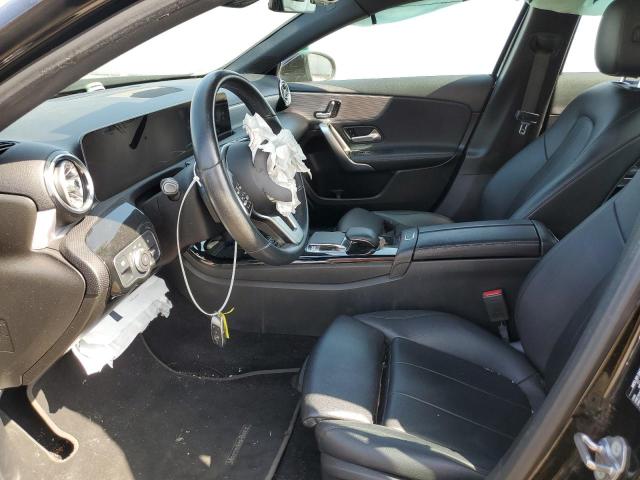 WDD3G4EB5KW002004 Mercedes-Benz A 220