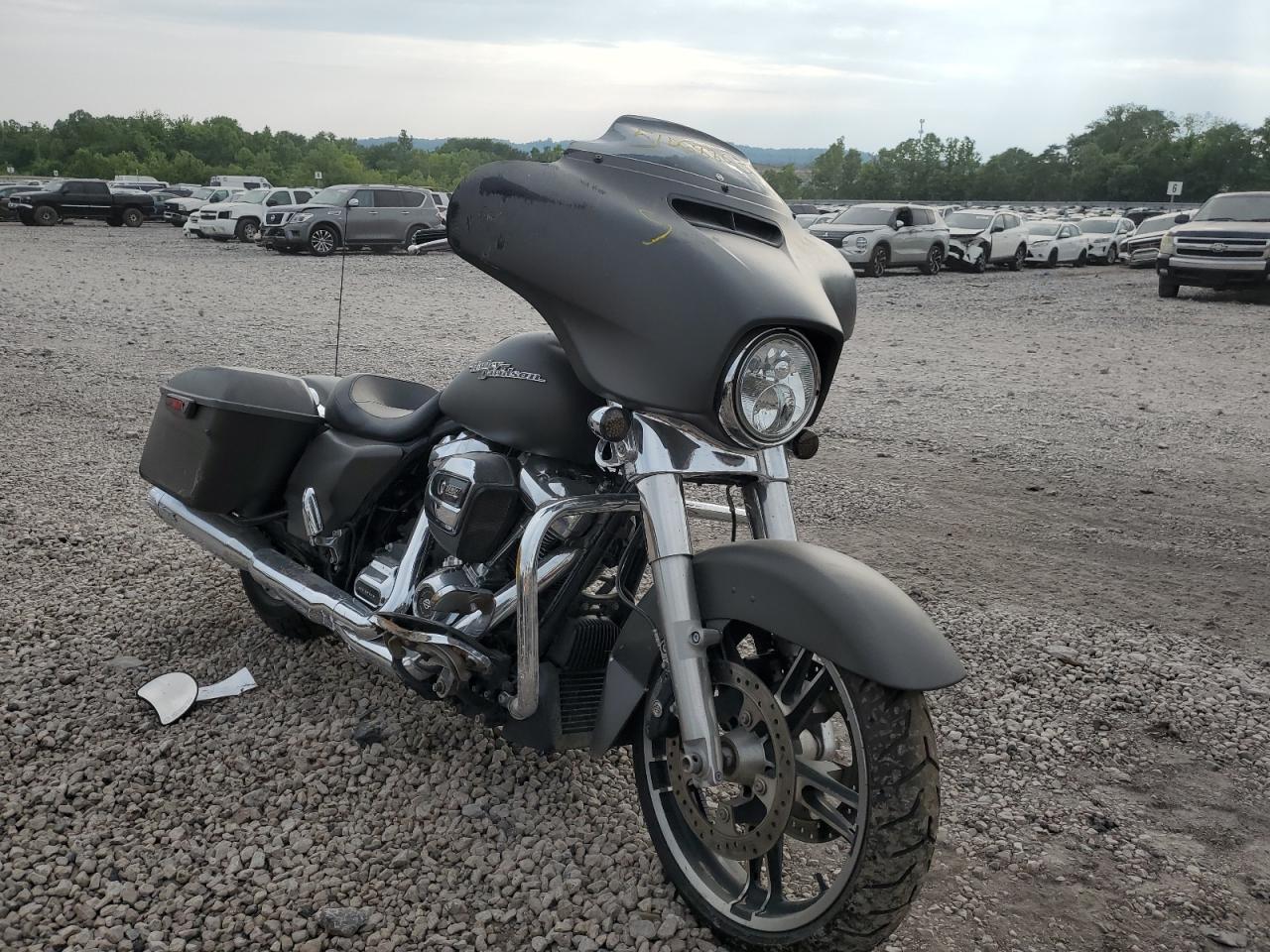 1HD1KBC10JB627705 HARLEY-DAVIDSON FLHX STREE 2018