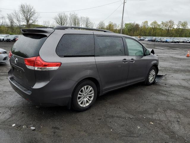 5TDYK3DC8ES524584 2014 TOYOTA SIENNA, photo no. 3