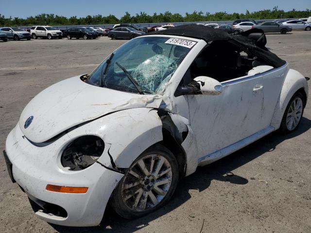 2010 Volkswagen New Beetle 