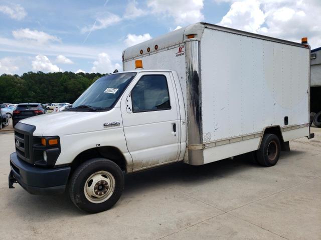 Salvage cars for sale from Copart Florence, MS: 2008 Ford Econoline E450 Super Duty Cutaway Van