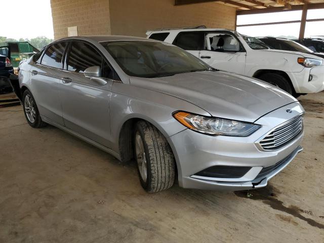 3FA6P0HD2JR209499 Ford FUSION SE