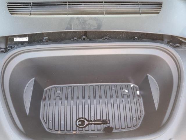 7SAYGAEE2NF560624 Tesla Model Y