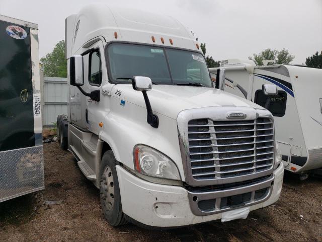 Lot #2193134693 2016 FREIGHTLINER CASCADIA 1 salvage car