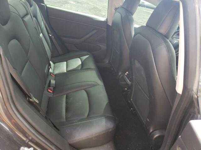 5YJ3E1EBXJF094048 Tesla MODEL 3