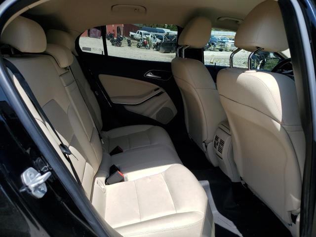 2015 MERCEDES-BENZ GLA WDCTG4GB0FJ073938