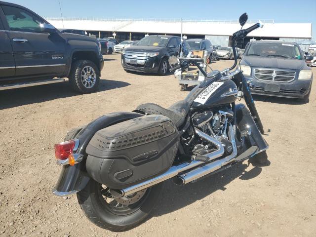 2019 HARLEY-DAVIDSON FLHC 1HD1YAJ23KB069029