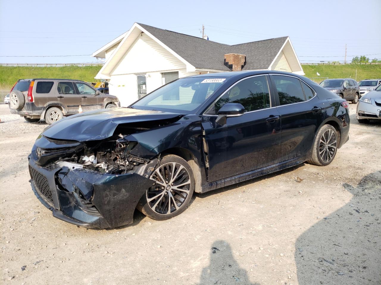 4T1B11HK2KU796775 TOYOTA CAMRY LE A 2019