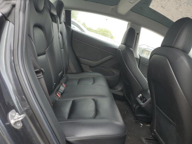 5YJ3E1EAXJF052065 Tesla MODEL 3