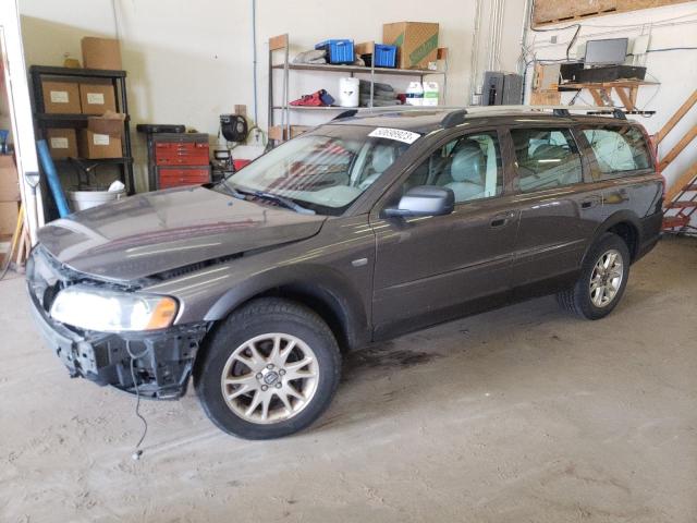 2005 Volvo XC70 