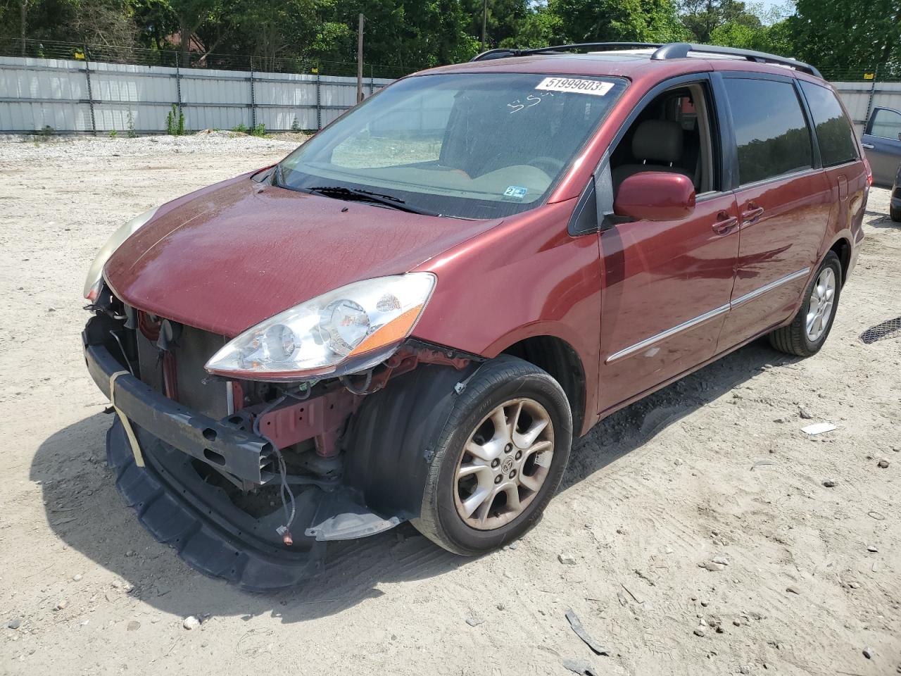 Lot #2717783911 2006 TOYOTA SIENNA XLE