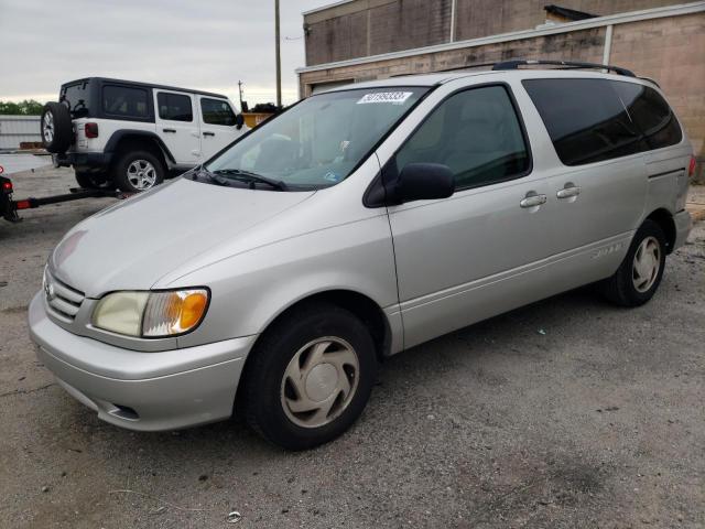 2002 Toyota Sienna LE