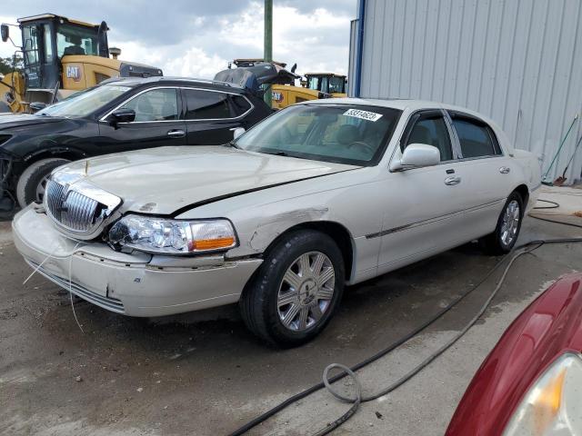 2007 Lincoln Town Car Signature Limited