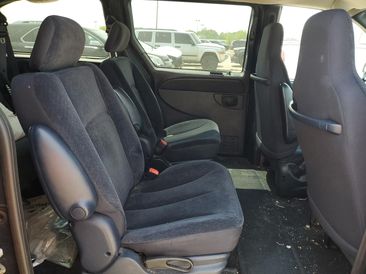 2B4GP44332R676759 2002 Dodge Grand Caravan Sport