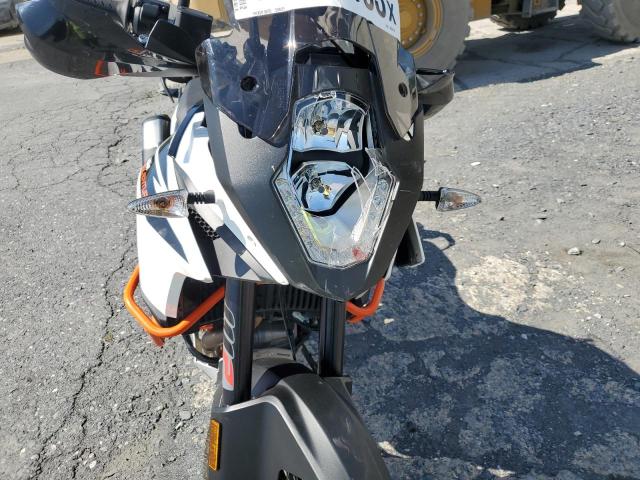 2018 KTM 1090 ADVEN - VBKV49401JM988875
