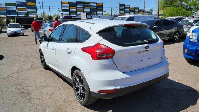 1FADP3M26HL303469 Ford FOCUS SEL