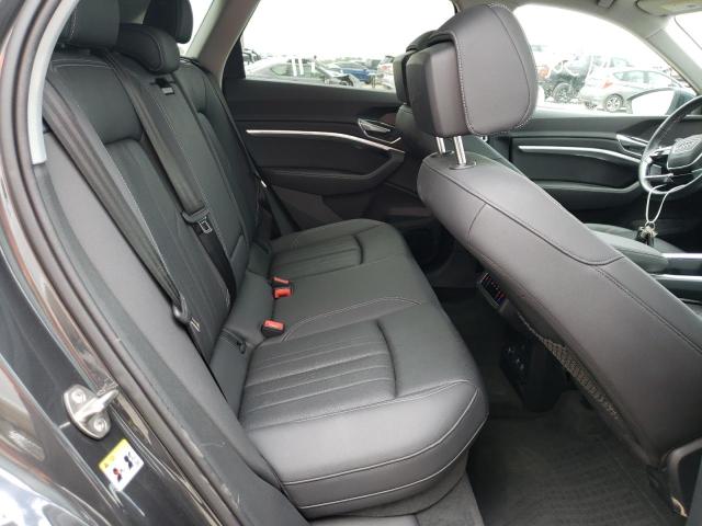 2019 AUDI E-TRON PRE - WA1LAAGE7KB024699