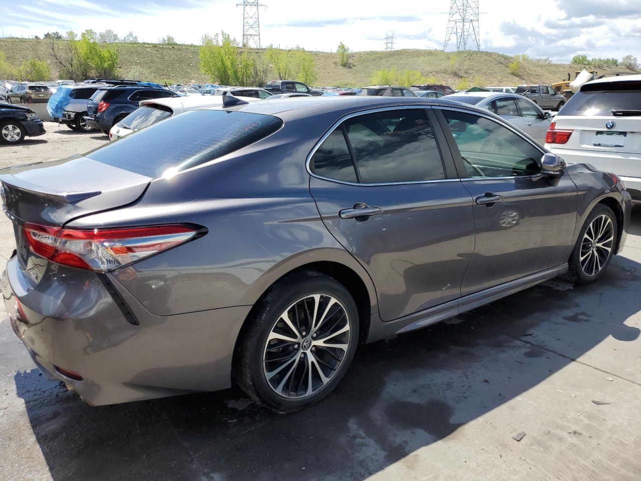 2019 Toyota Camry L vin: 4T1B11HK3KU179756