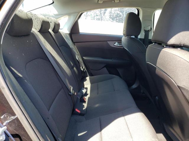 3KPF24AD1ME298715 KIA FORTE FE
