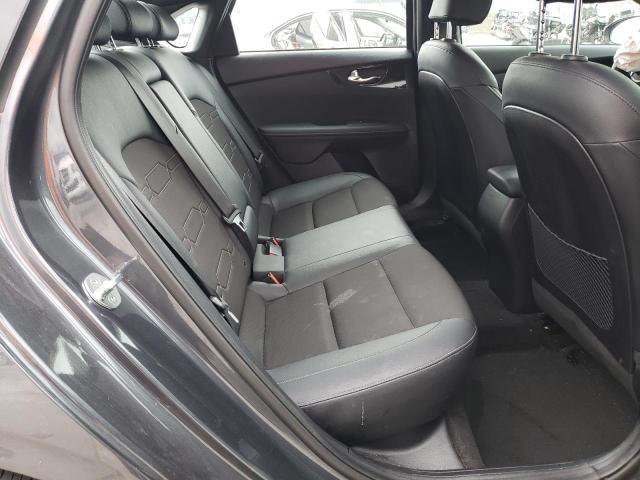3KPF34AD9ME419925 KIA Forte Gt Line