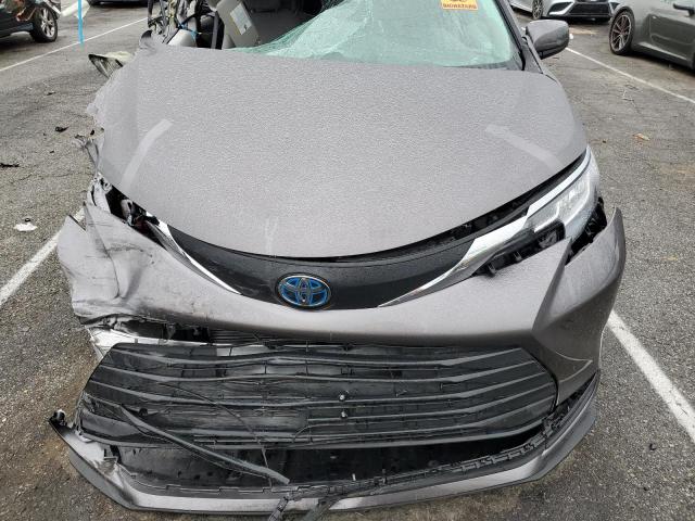 5TDBRKEC5MS034791 Toyota SIENNA LE