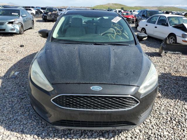 1FADP3F23FL263040 Ford FOCUS SE