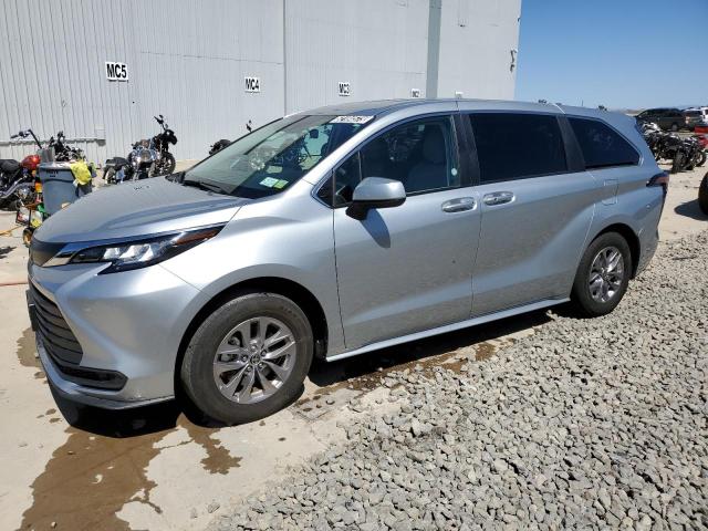 Salvage cars for sale from Copart Reno, NV: 2022 Toyota Sienna LE