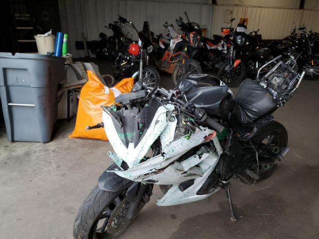 2012 KAWASAKI EX650 EC - JKAEXEE12CDA00415