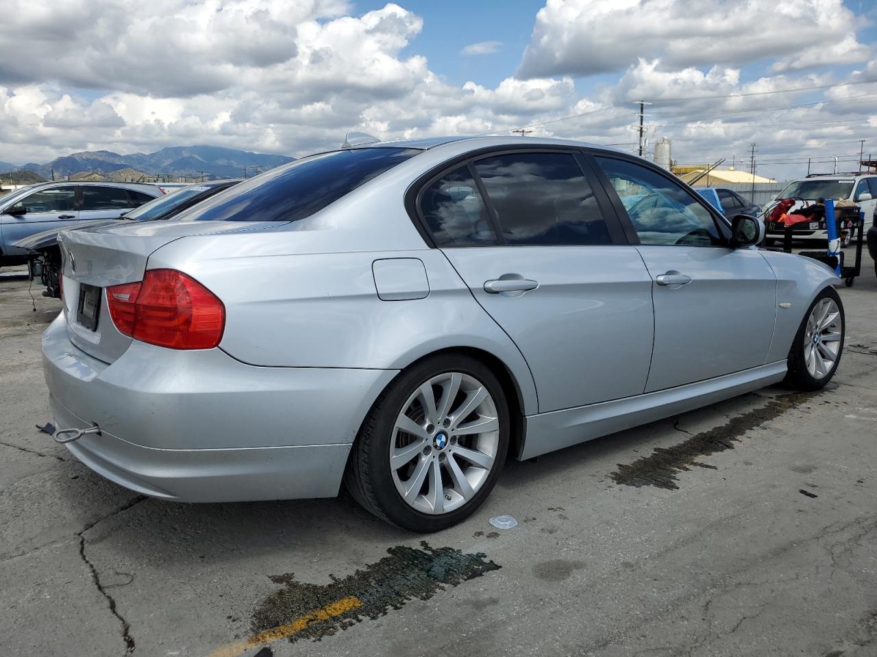 WBAPH5G58BNM82709 2011 BMW 328 I Sulev