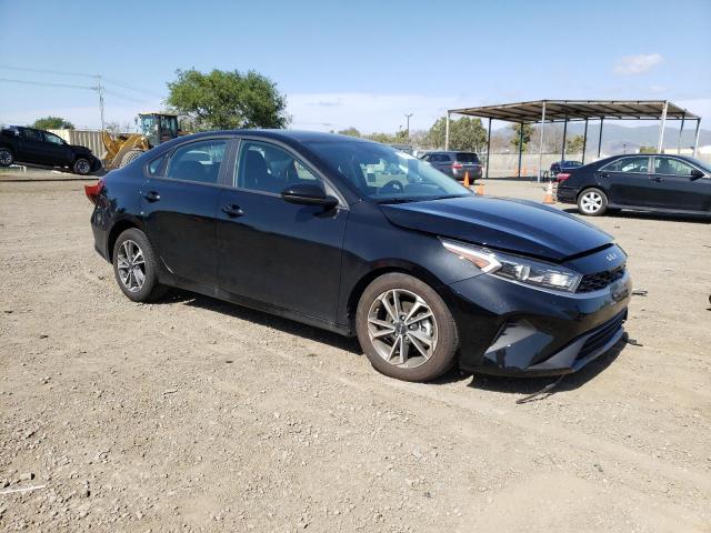 3KPF24AD5PE569926 KIA FORTE LX