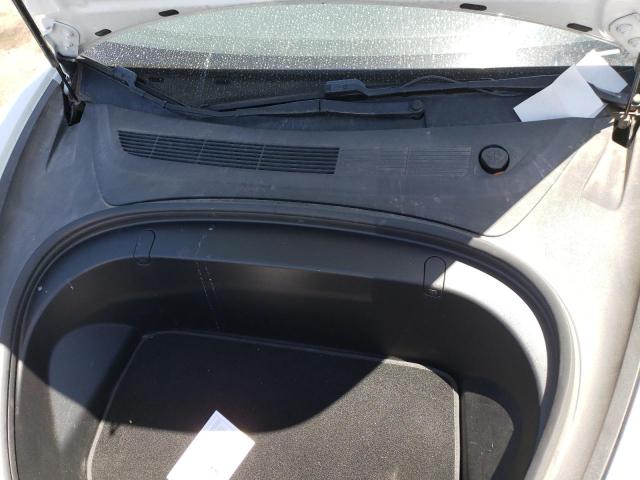 5YJ3E1EB8JF092413 Tesla MODEL 3
