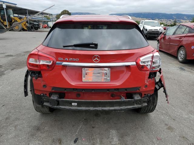 WDCTG4EB3KJ550407 Mercedes-Benz GLA 250