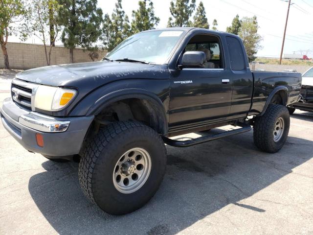 Salvage cars for sale from Copart Rancho Cucamonga, CA: 2000 Toyota Tacoma Xtracab Prerunner