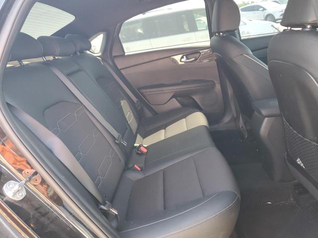 3KPF34AD3ME320811 KIA Forte Gt Line