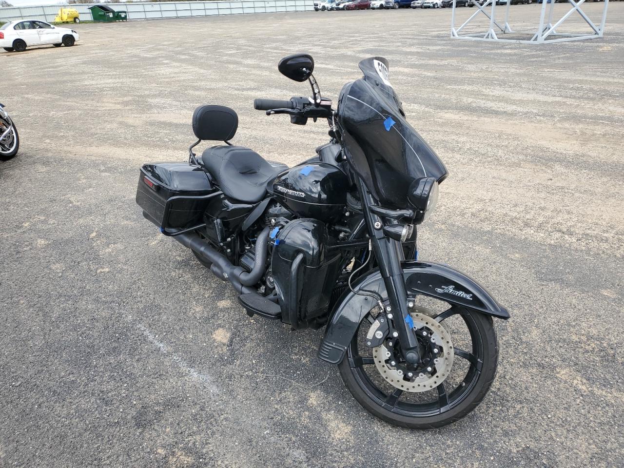 1HD1KKD11HB664626 HARLEY-DAVIDSON FLHTKL ULT 2017