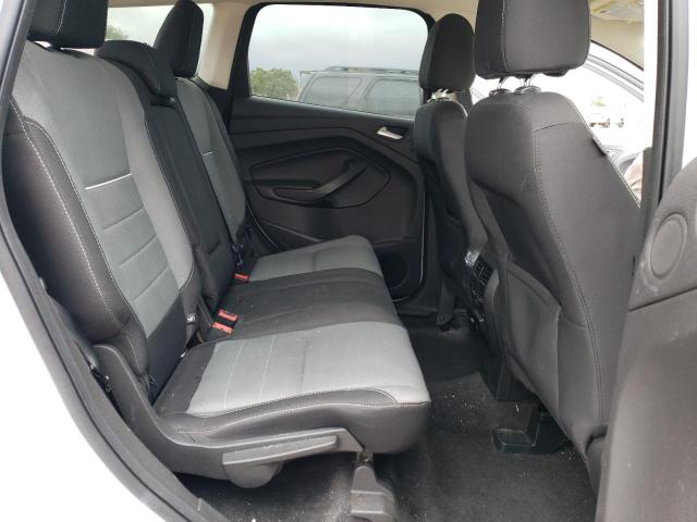 1FMCU0GX5FUB82585 Ford ESCAPE SE