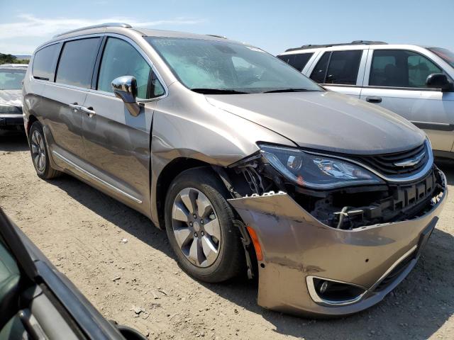 VIN 2C4RC1N79JR213739 2018 CHRYSLER PACIFICA no.4