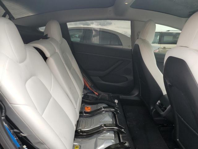 5YJ3E1EB1NF203017 Tesla MODEL 3