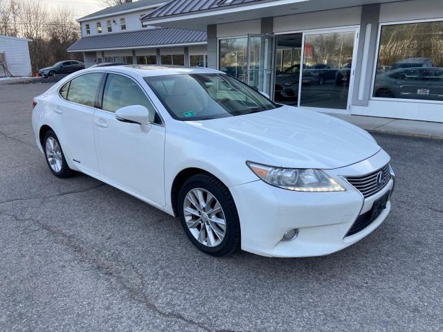 2015 Lexus ES 300h 