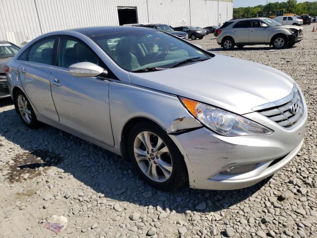 VIN: 5NPEC4AC8DH533512 Auction: COPART Lot: 53874123 Location: NJ - TRENTON 5NPEC4AC8DH533512 HYUNDAI SONATA 2013 SILVER Photo 4