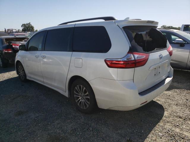 5TDYZ3DC1JS917851 2018 TOYOTA SIENNA, photo no. 2