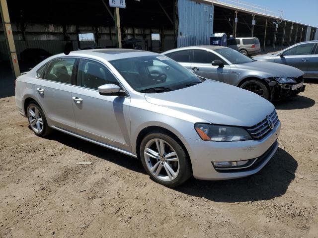 2015 VOLKSWAGEN PASSAT SEL - 1VWCV7A32FC121200