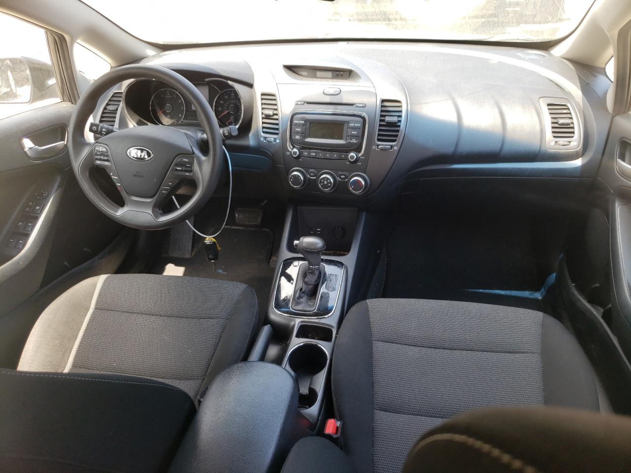 3KPFK4A70JE194819 2018 Kia Forte Lx