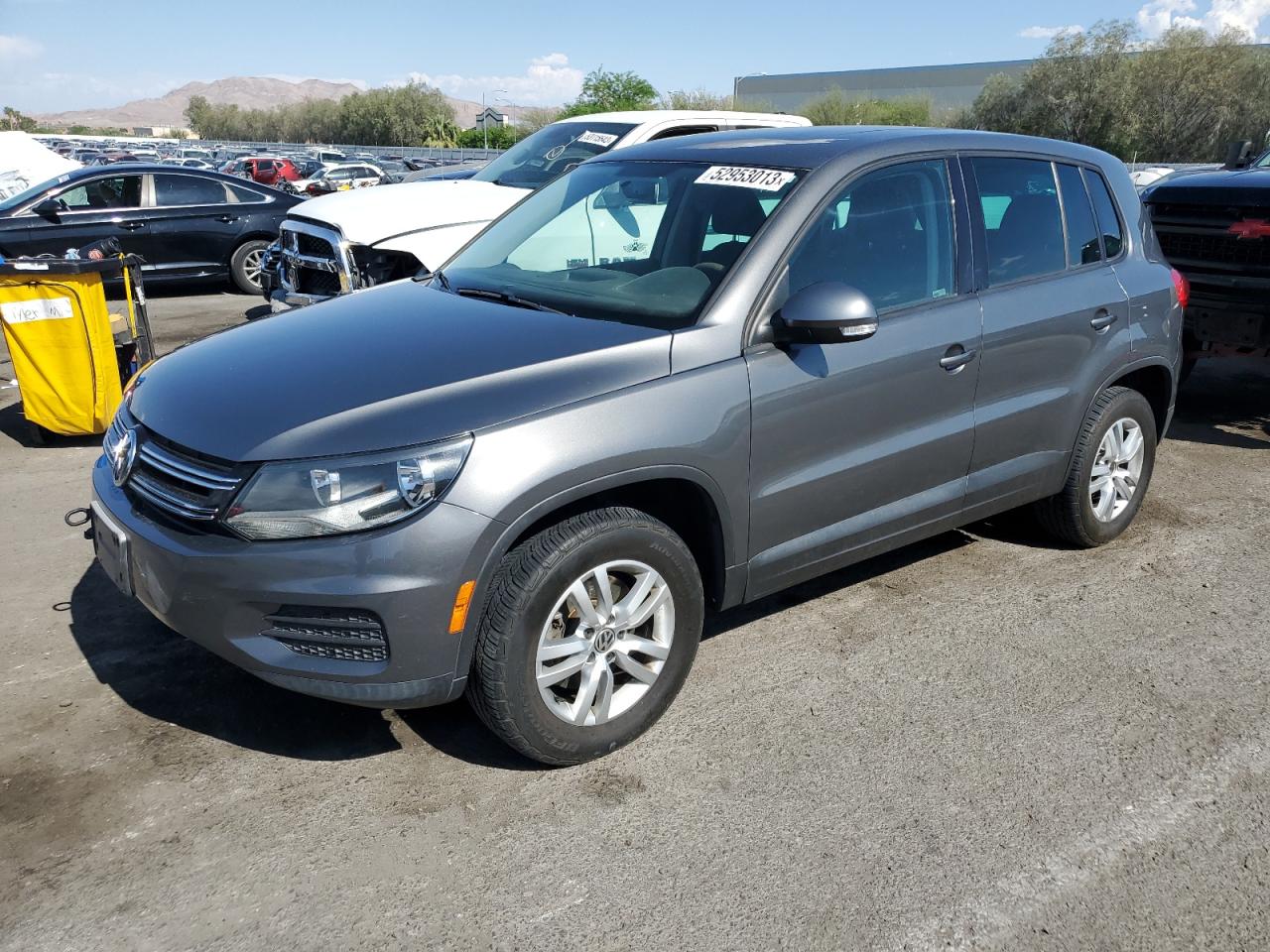 2012 Volkswagen Tiguan S vin: WVGBV7AX9CW084069