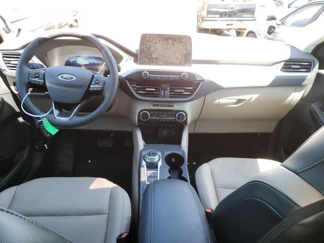 1FMCU0KZXNUB04343 Ford ESCAPE SEL